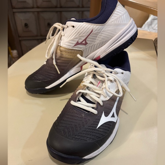 Women’s Mizuno Wave Exeed Tour 3 All Court Tennis Shoes. Size 7 1/2 - Picture 5 of 5